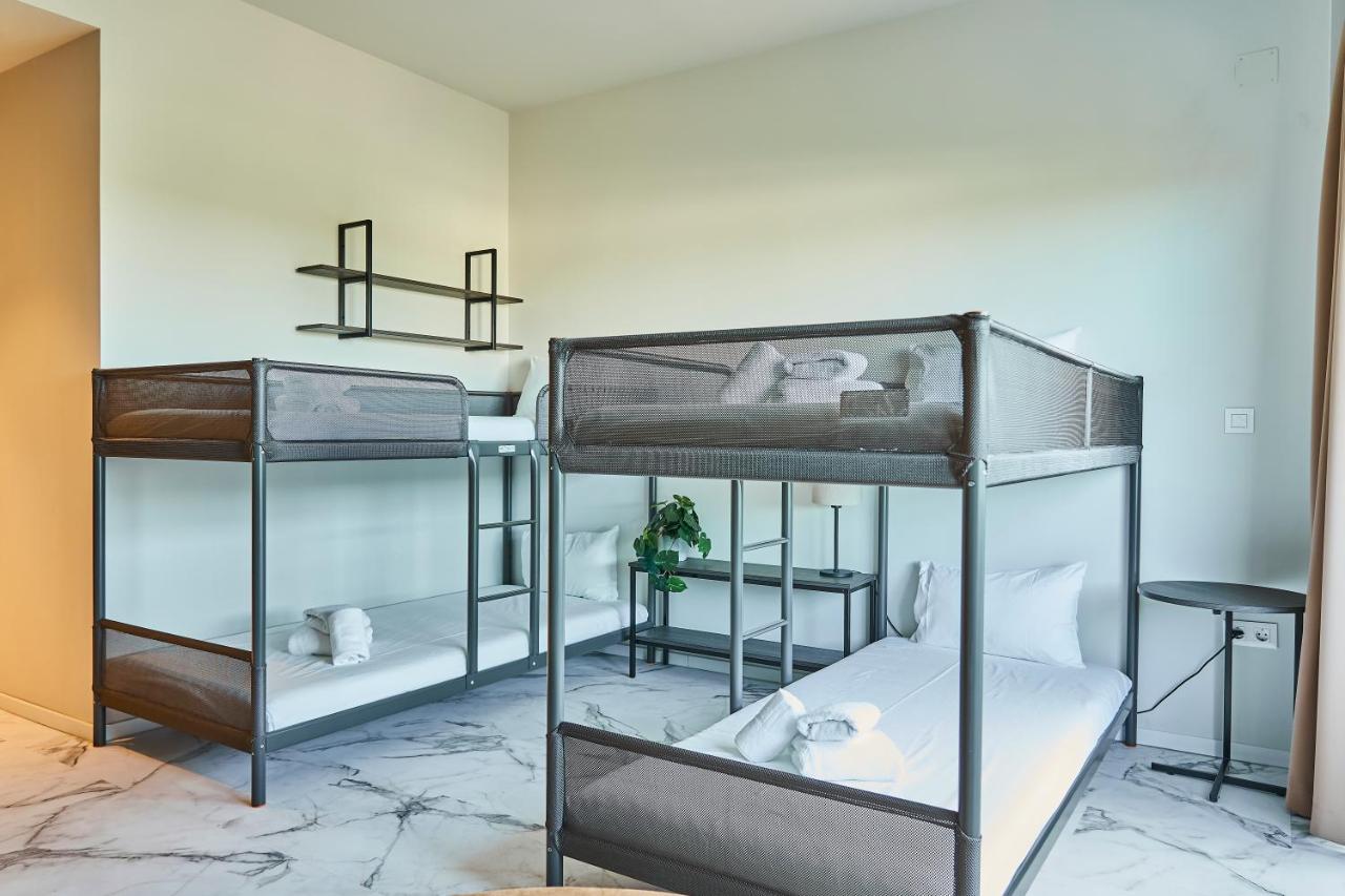 Student Experience Madrid Pozuelo - Luxury Hostel Pozuelo de Alarcon Luaran gambar