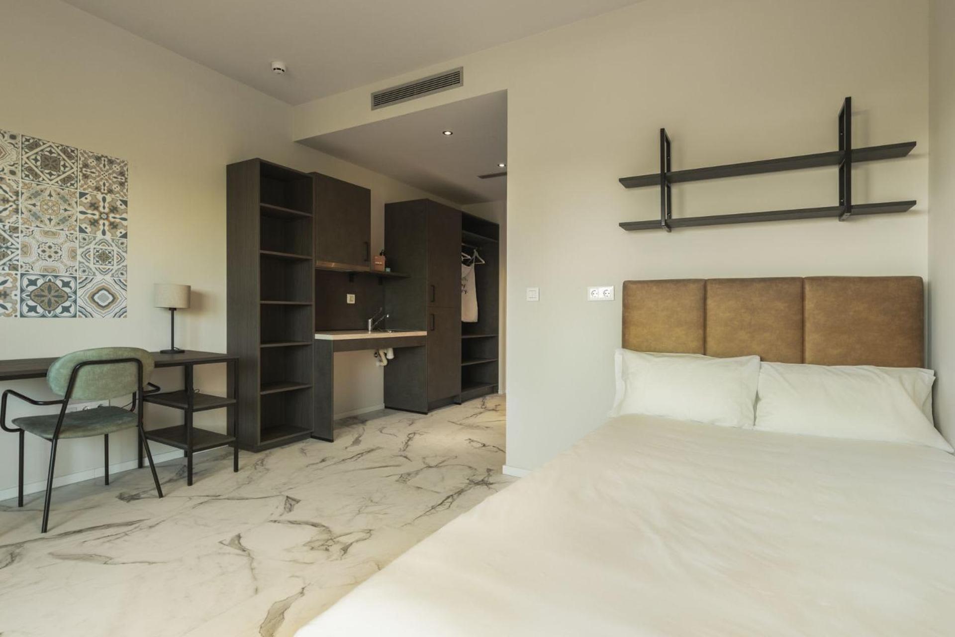 Student Experience Madrid Pozuelo - Luxury Hostel Pozuelo de Alarcon Luaran gambar